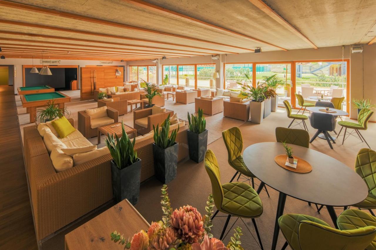 פראג Park Holiday Congress & Wellness Hotel מראה חיצוני תמונה