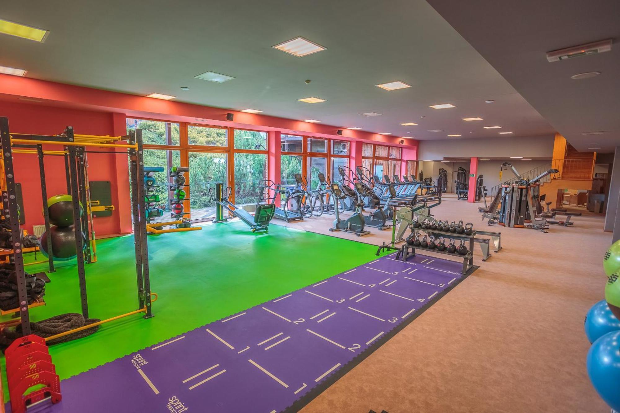 פראג Park Holiday Congress & Wellness Hotel מראה חיצוני תמונה