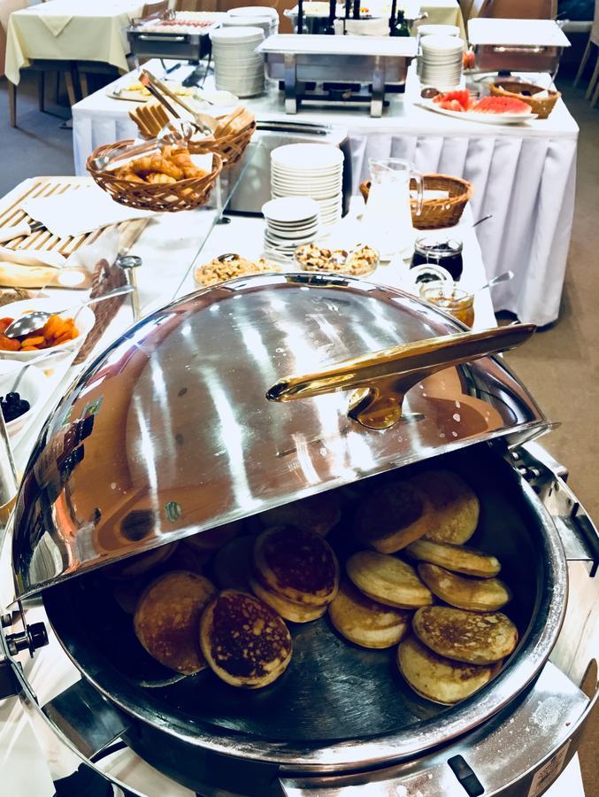 פראג Park Holiday Congress & Wellness Hotel מראה חיצוני תמונה
